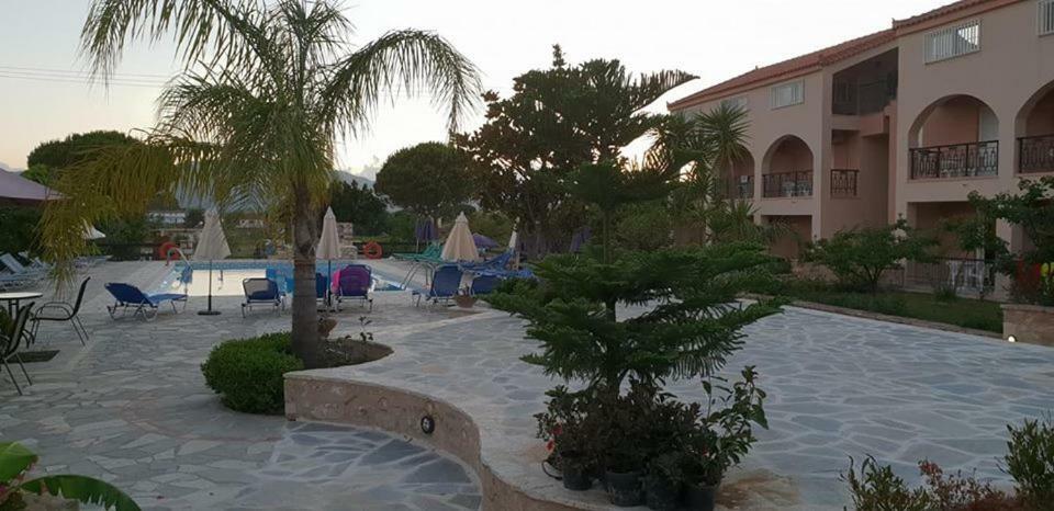 Daniel Hotel (Adults Only) Kalamákion Exterior foto